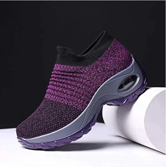 Women's Walking Shoe